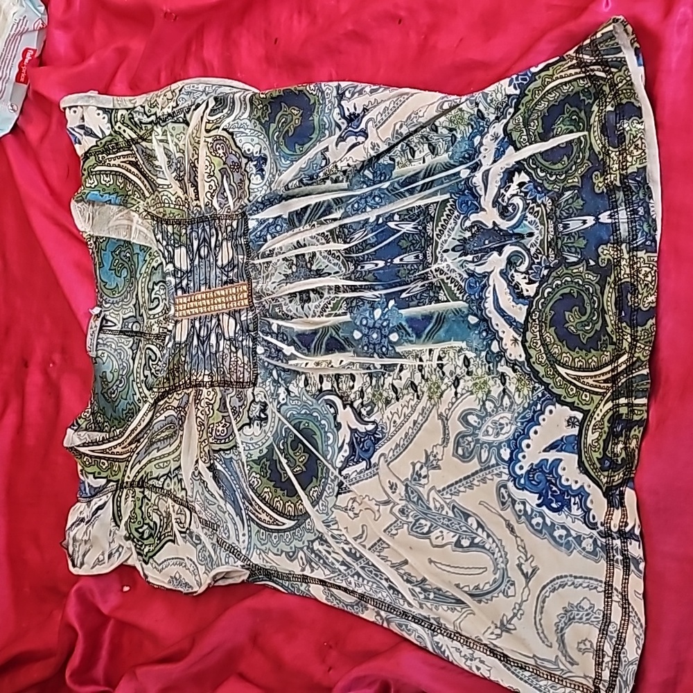 Unique short sleeve shirt with many prints